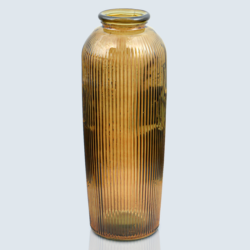 Vase strié 'Daroca' marron en verre recycle - L'Incroyable